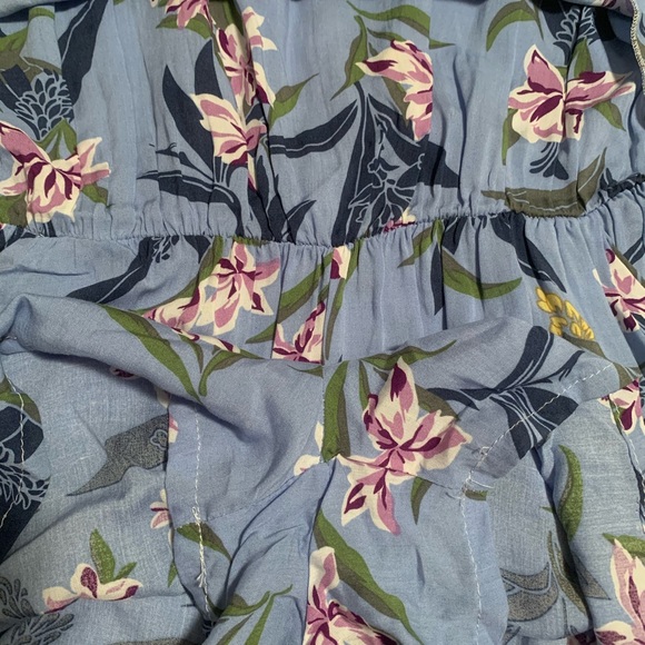 Romper - Picture 2 of 5